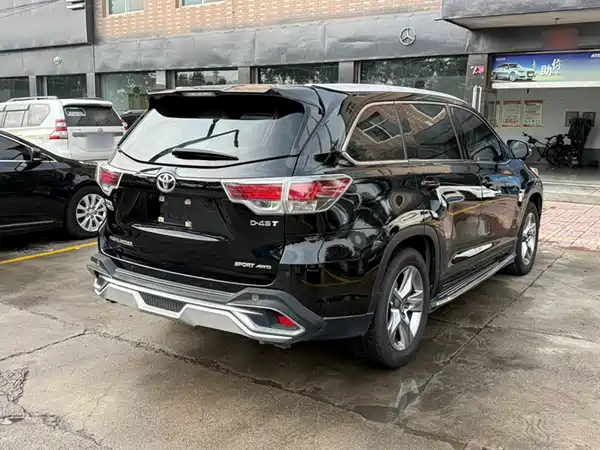 Toyota Highlander 2016