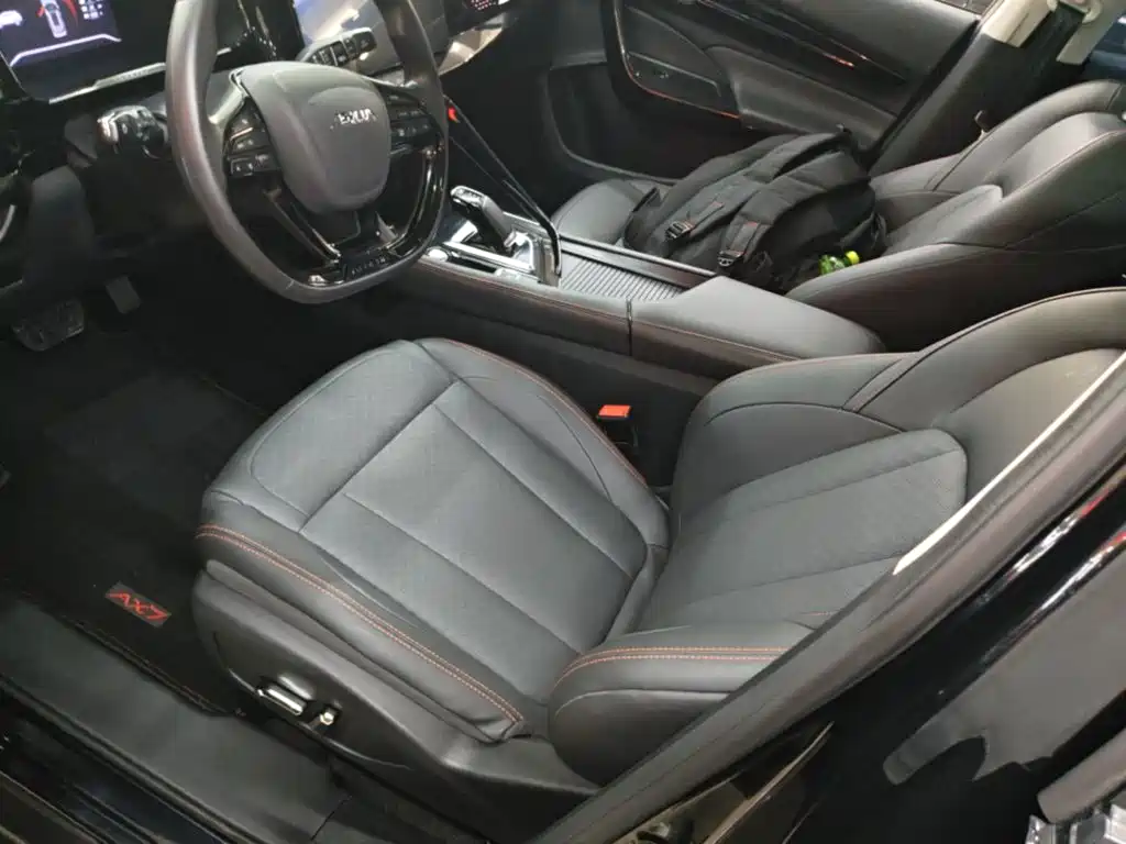Dongfeng Fengshen AX7 2023 — фото 15