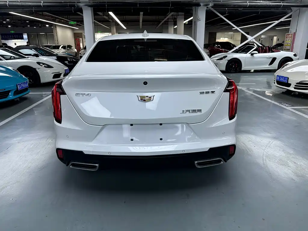 Cadillac CT4 2023 — фото 12