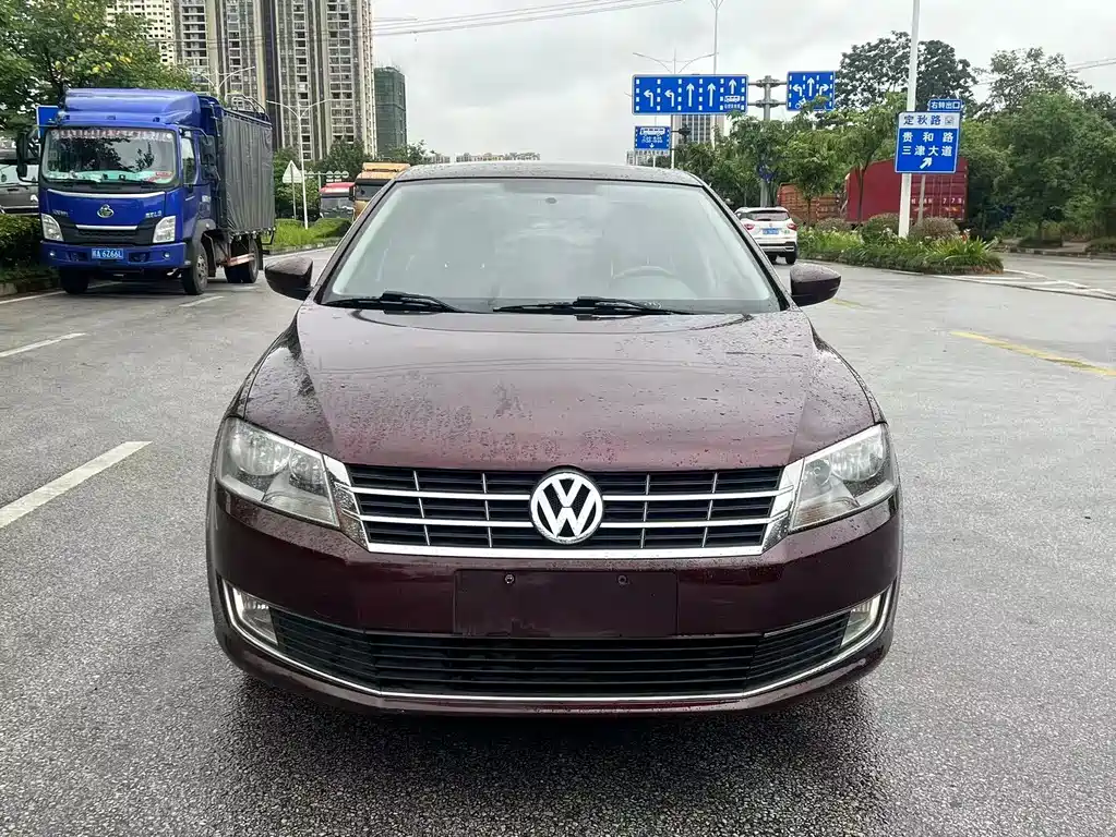 Volkswagen Lavida 2013