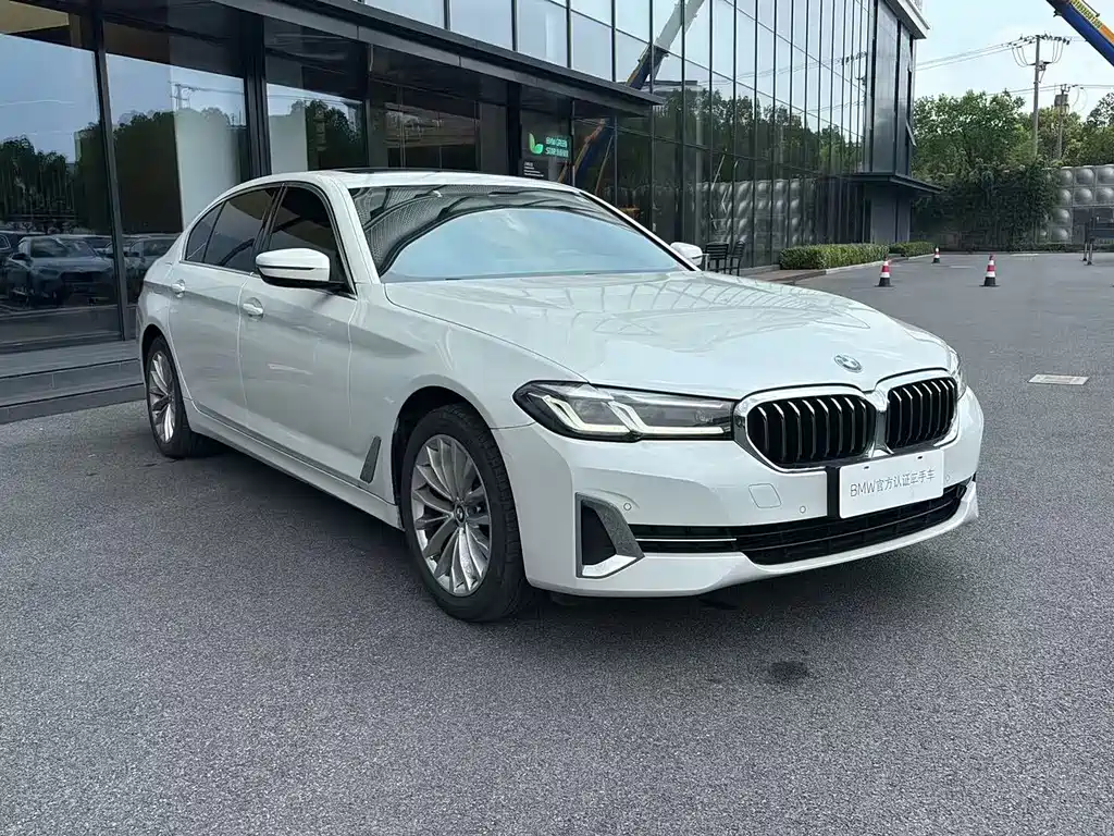 BMW 5 Series 2022