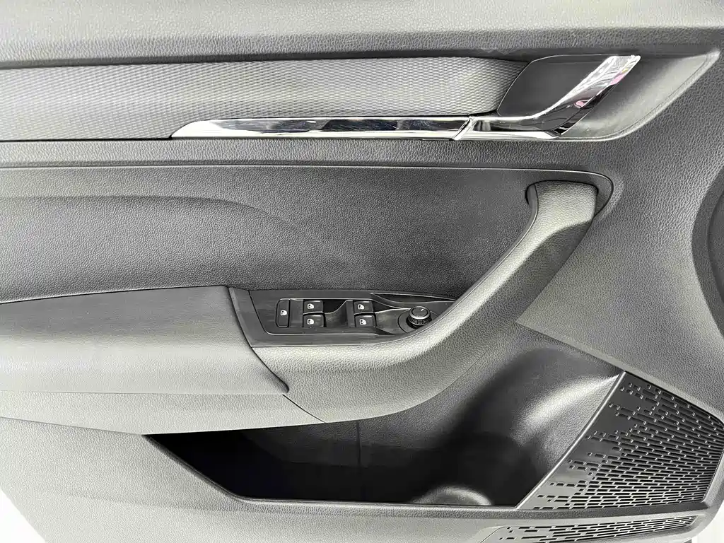 Skoda Kamiq 2023 — фото 13