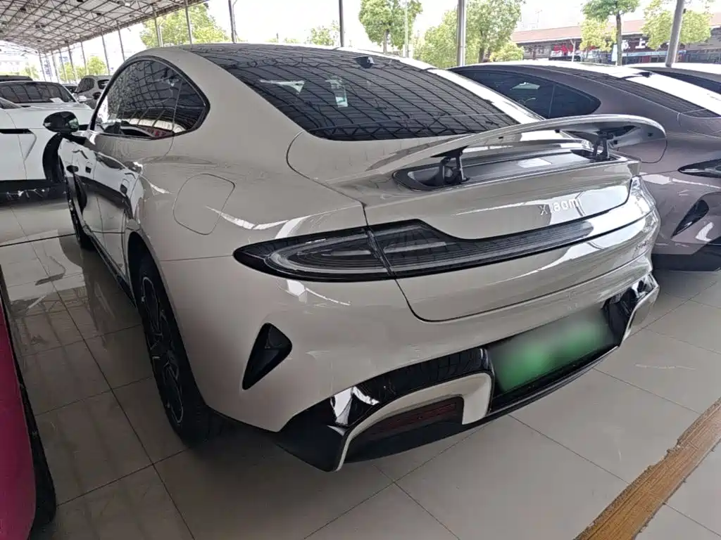Xiaomi SU7 2025
