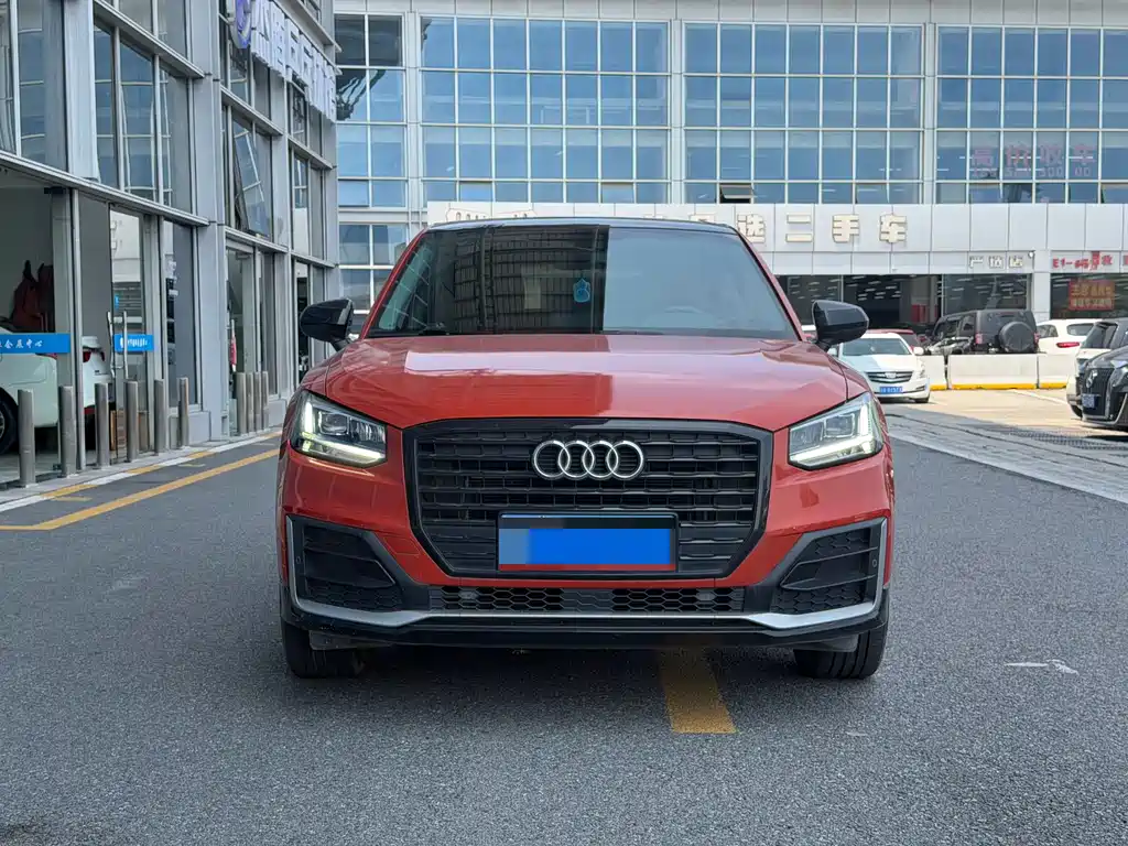 Audi Q2L 2021