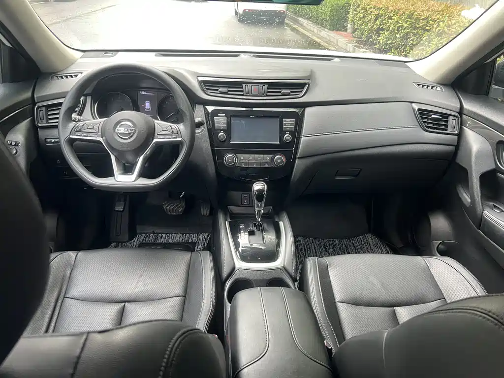 Nissan X-Trail 2018 — фото 4
