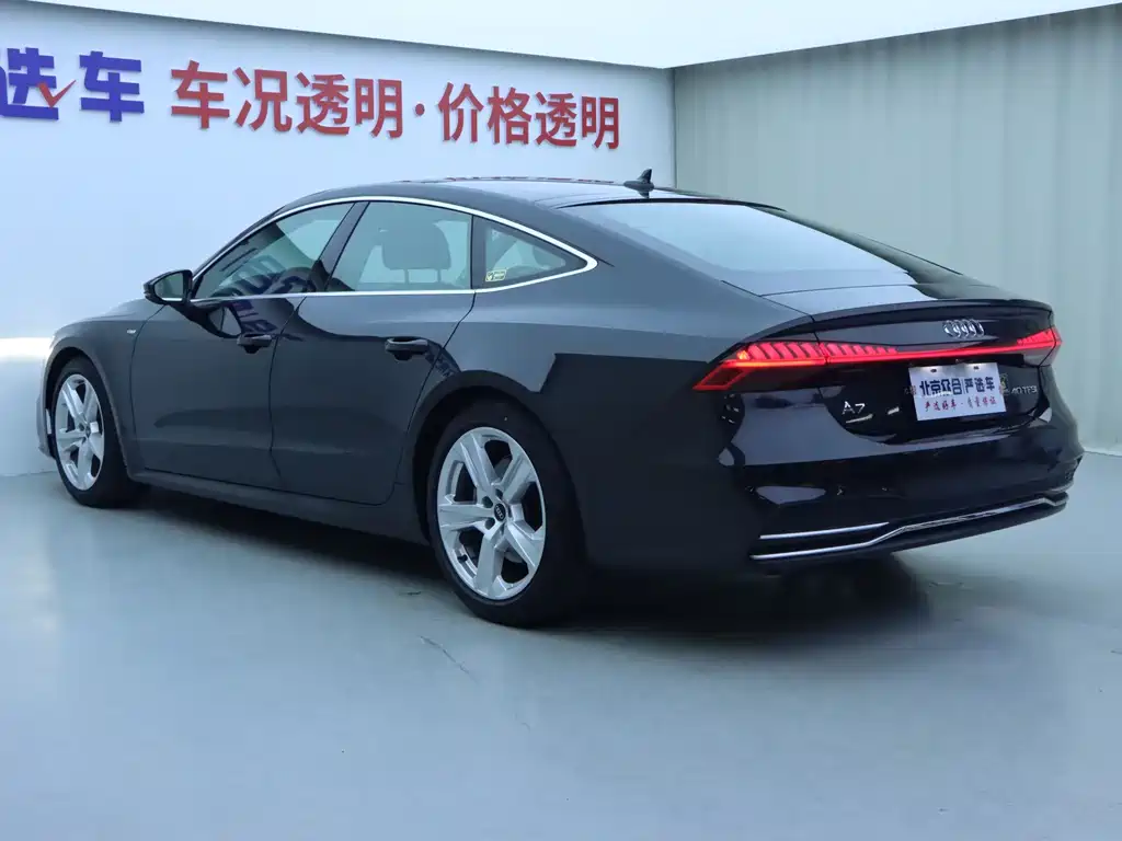 Audi A7 2021 — фото 25