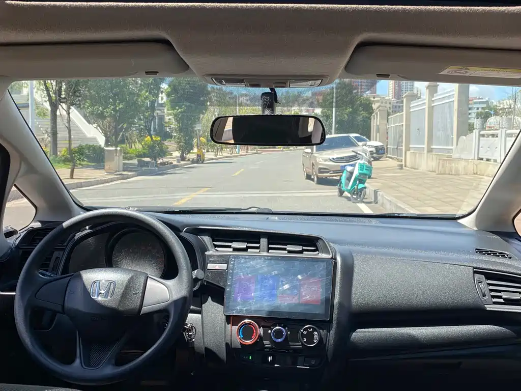 Honda Fit 2018 — фото 11