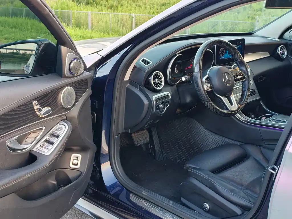 Mercedes-Benz C-Class 2019