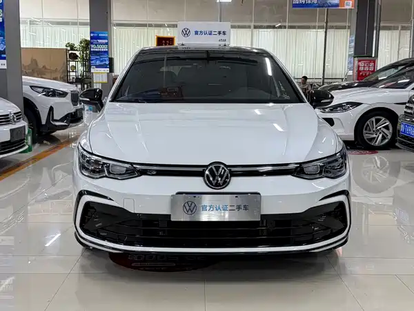 Volkswagen Golf 2023