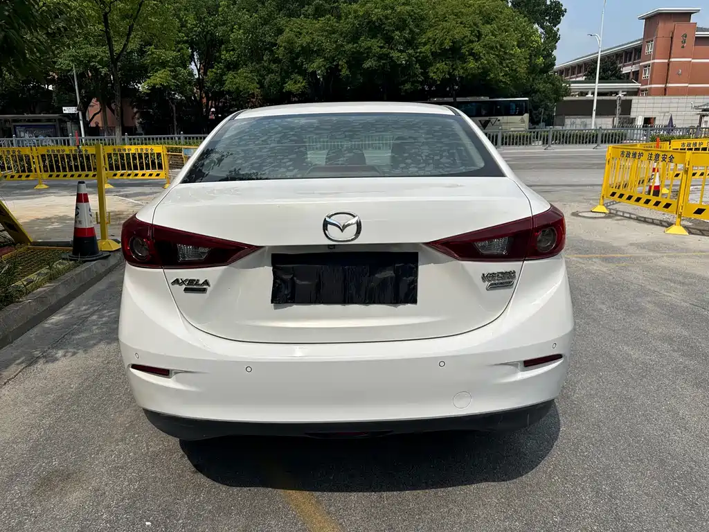 Mazda 3 Axela 2017