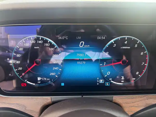 Mercedes-Benz E-Class 2021