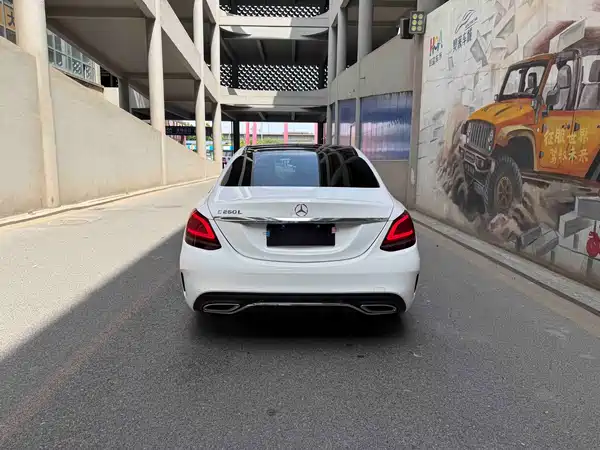 Mercedes-Benz C-Class 2020