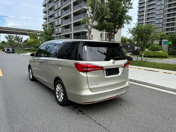 Buick GL8 2020
