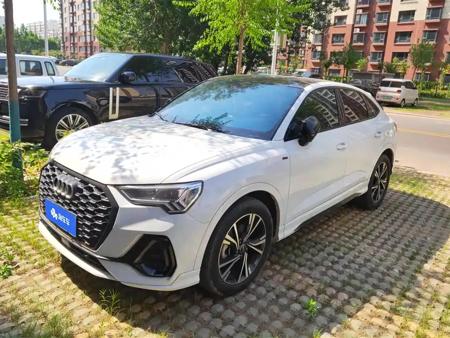 Audi Q3 Sportback 2022 — фото 1