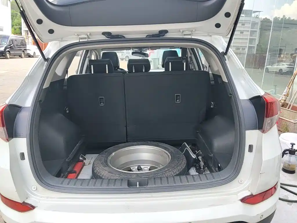 Hyundai Tucson 2017 — фото 19