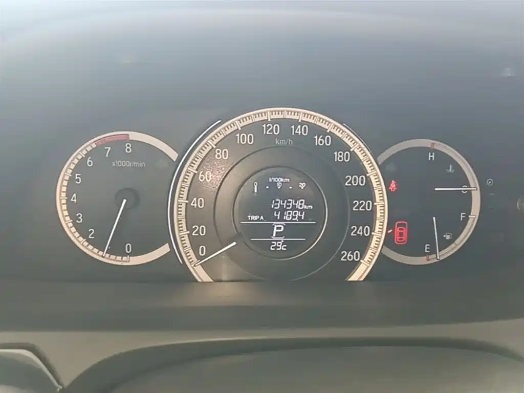 Honda Accord 2017 — фото 12