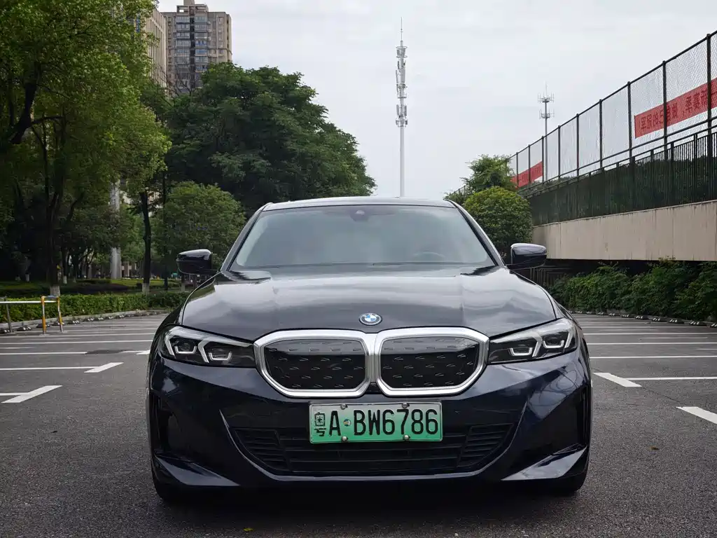 BMW i3 2023 — фото 2