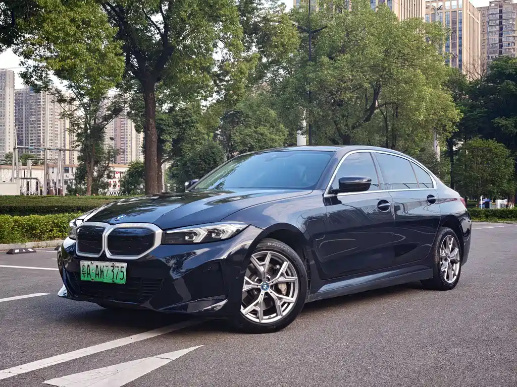 BMW i3 2022 — фото 1