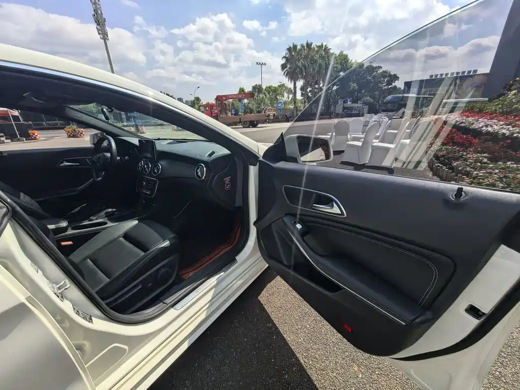 Mercedes-Benz CLA 2017 — фото 12