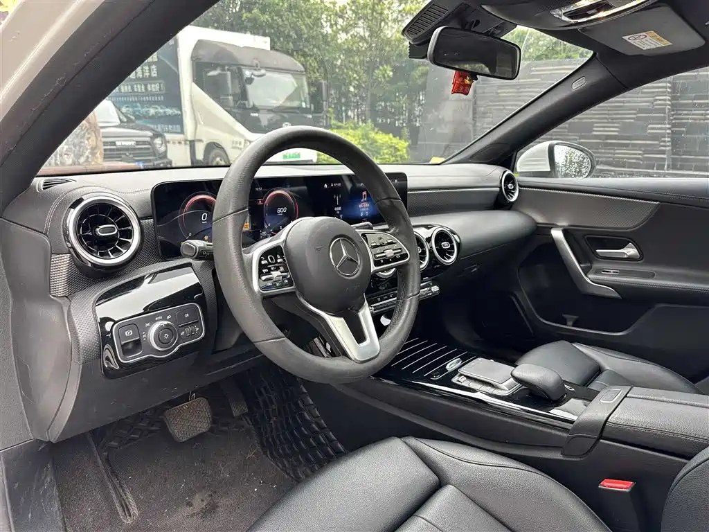 Mercedes-Benz A-Class 2021 — фото 5