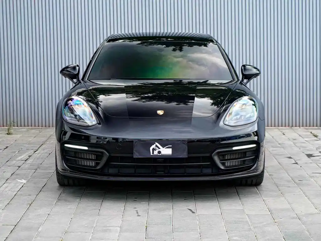 Porsche Panamera 2024