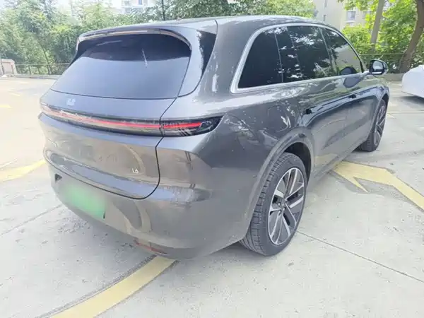 Li Auto L6 2024