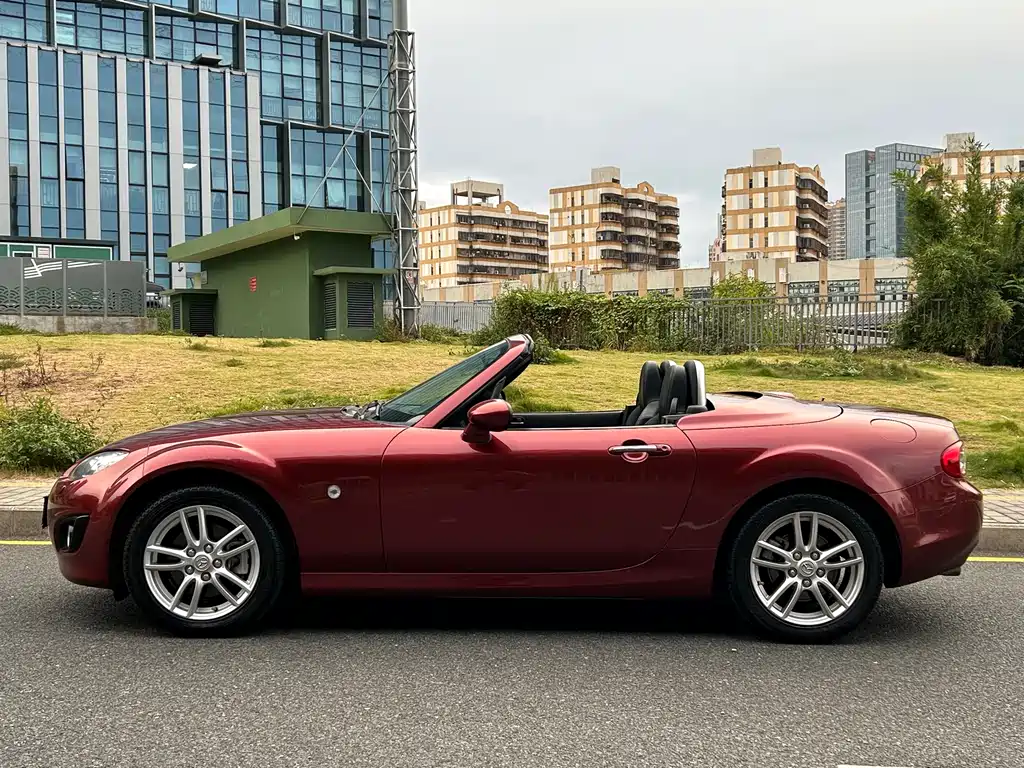Mazda MX-5 2013 — фото 6