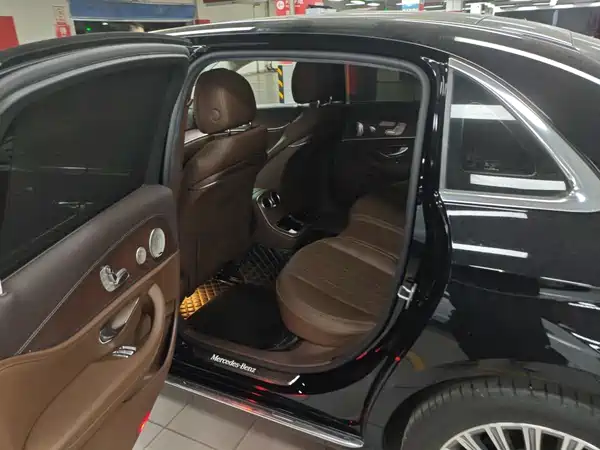 Mercedes-Benz E-Class 2022