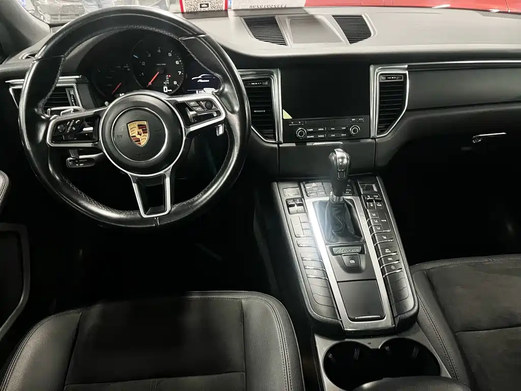 Porsche Macan 2016 — фото 8