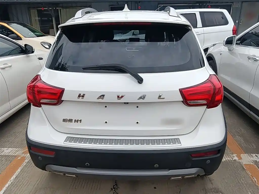 Haval H1 2016 — фото 6