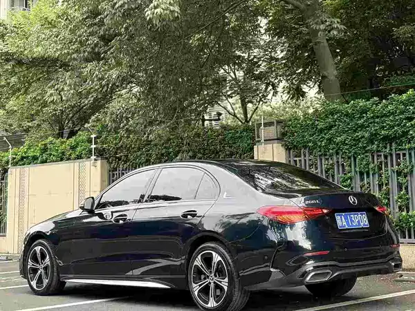 Mercedes-Benz C-Class 2021
