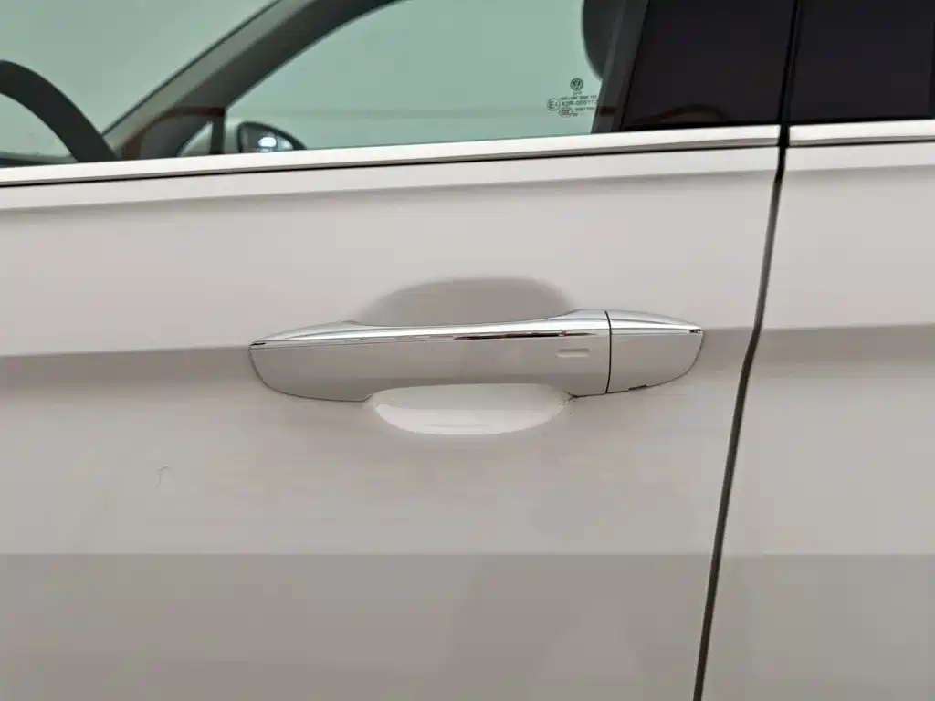 Volkswagen Tiguan L 2020 — фото 18