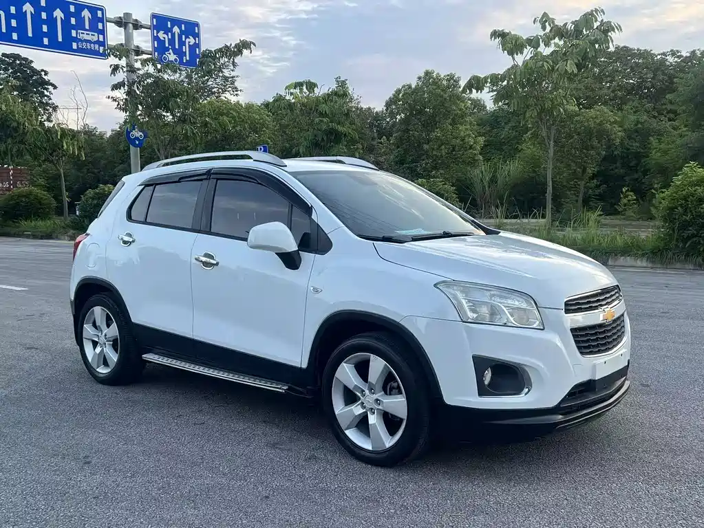 Chevrolet Trax 2014 — фото 3