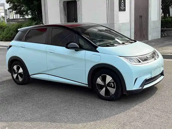 BYD Dolphin 2023