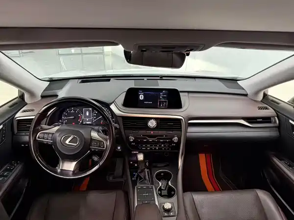 Lexus RX 2020