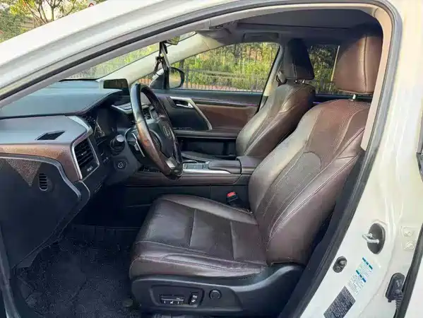 Lexus RX 2020