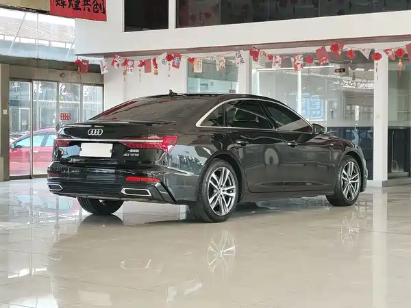 Audi A6L 2022