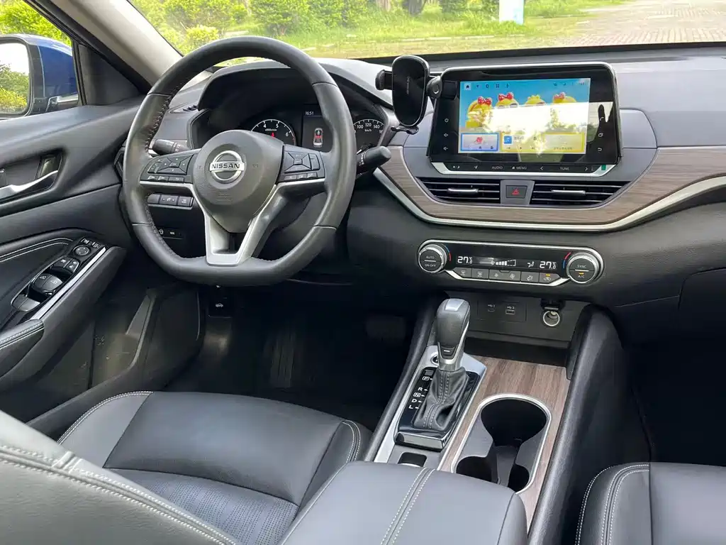 Nissan Teana 2022 — фото 19
