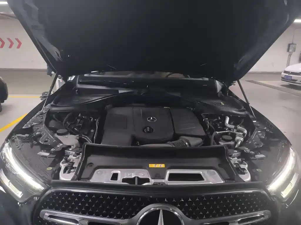 Mercedes-Benz GLC 2025