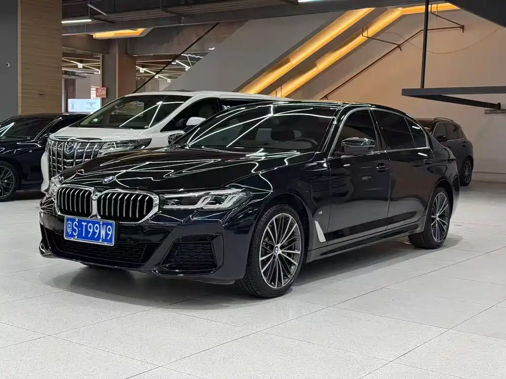 BMW 5 Series 2022