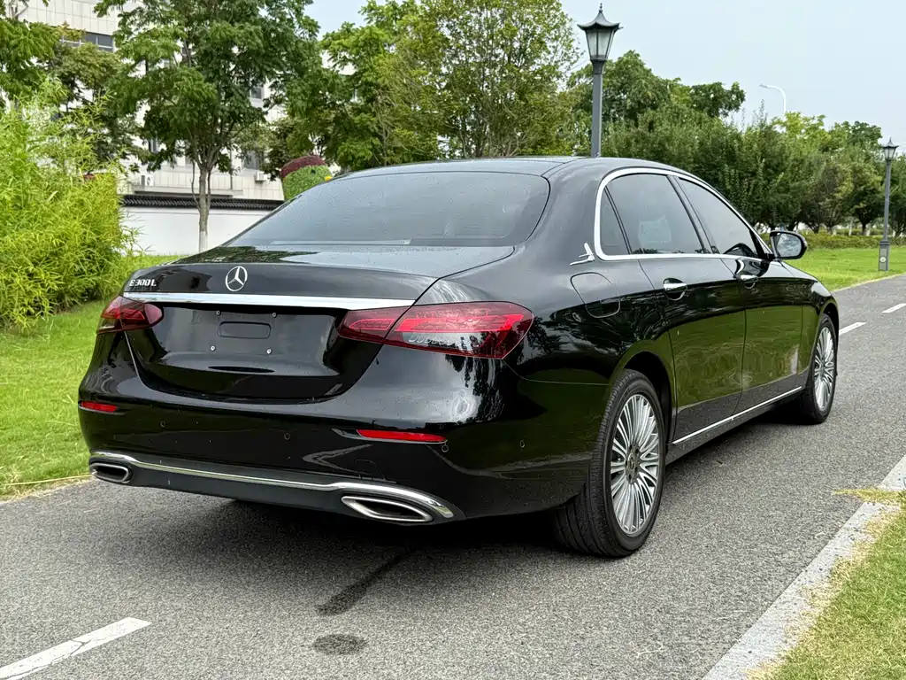 Mercedes-Benz E-Class 2021 — фото 7