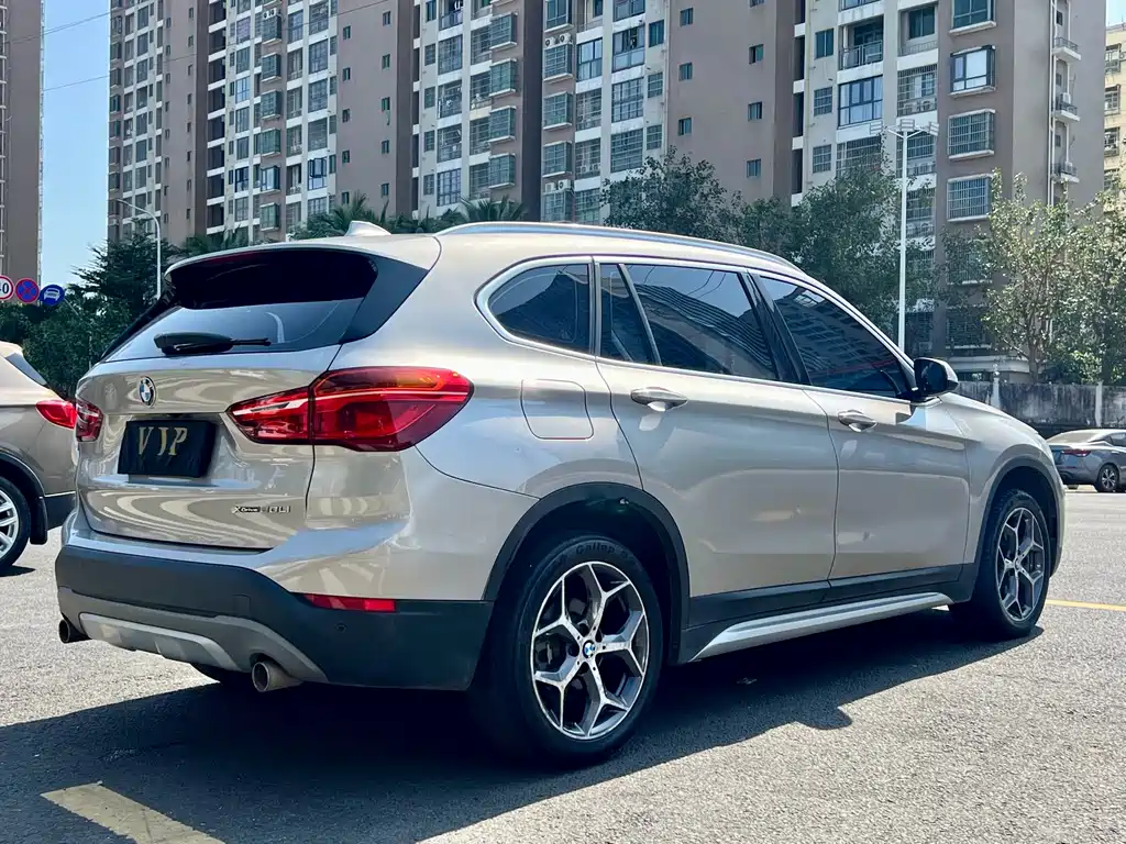 BMW X1 2018 — фото 18
