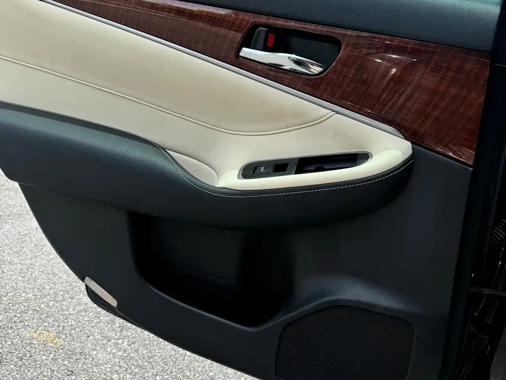 Toyota Crown 2016 — фото 12