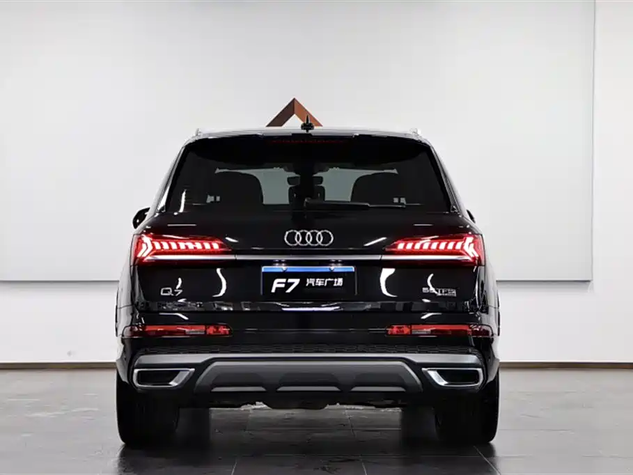 Audi Q7 2020 — фото 5