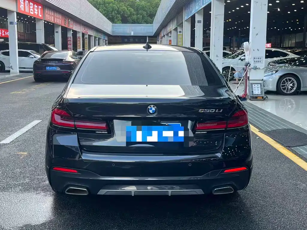 BMW 5 Series 2021