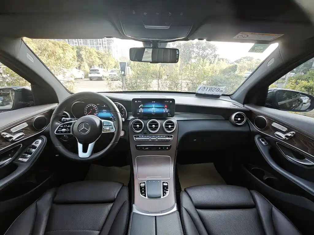 Mercedes-Benz GLC 2020 — фото 14