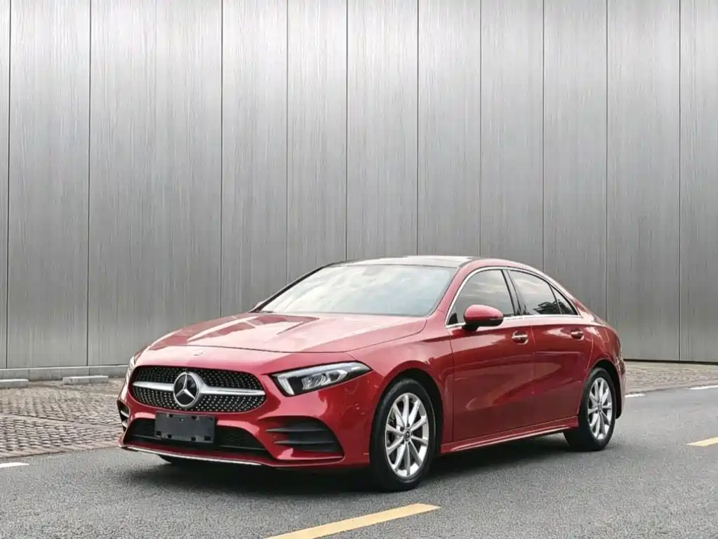 Mercedes-Benz A-Class 2019 — фото 1