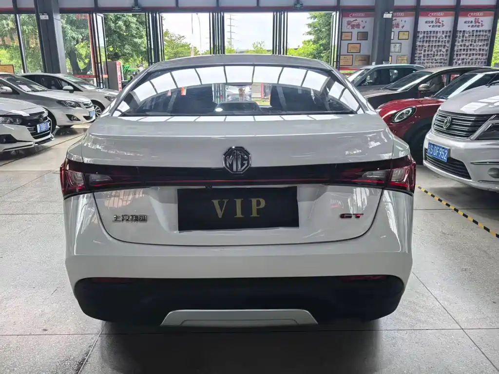 MG GT 2016