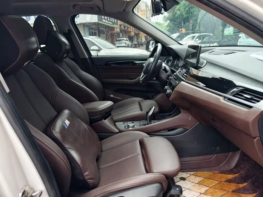 BMW X1 2020 — фото 14