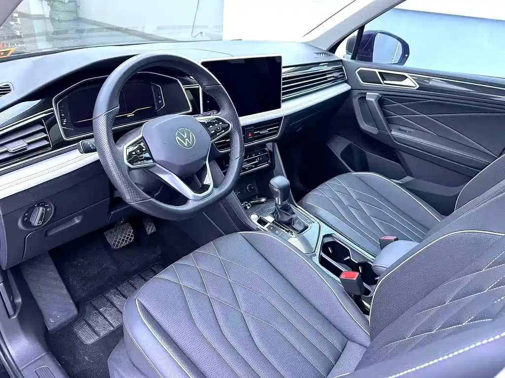 Volkswagen Tiguan L 2022